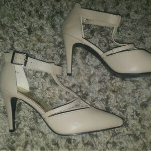 Elegant Cream Women's Heels